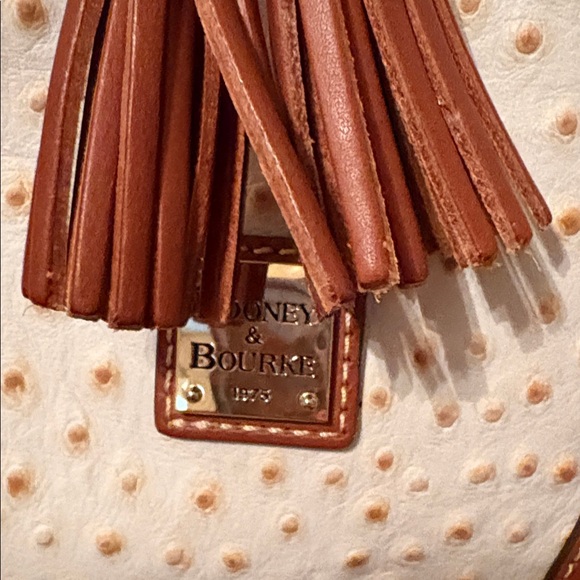 Dooney & Bourke White and Tan Drawstring crossbody Bag - Picture 2 of 12